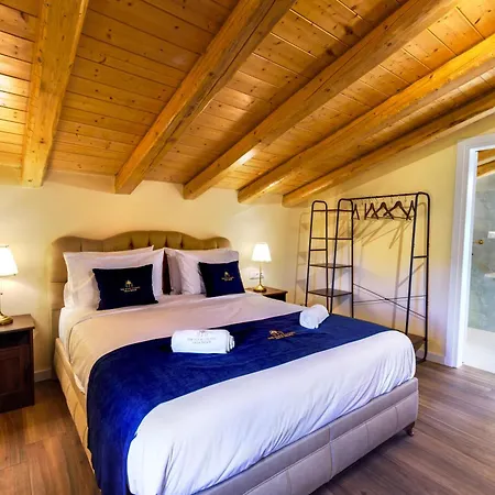 Villa Newly Built Stone With Private Swimming Pools And Gardens - The Four Counts
