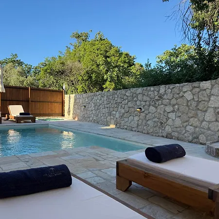 Villa Newly Built Stone With Private Swimming Pools And Gardens - The Four Counts *