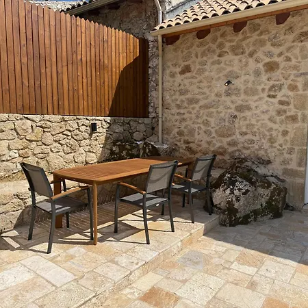 Newly Built Stone With Private Swimming Pools And Gardens - The Four Counts Liapades