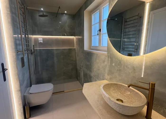 Newly Built Stone With Private Swimming Pools And Gardens - The Four Counts Villa